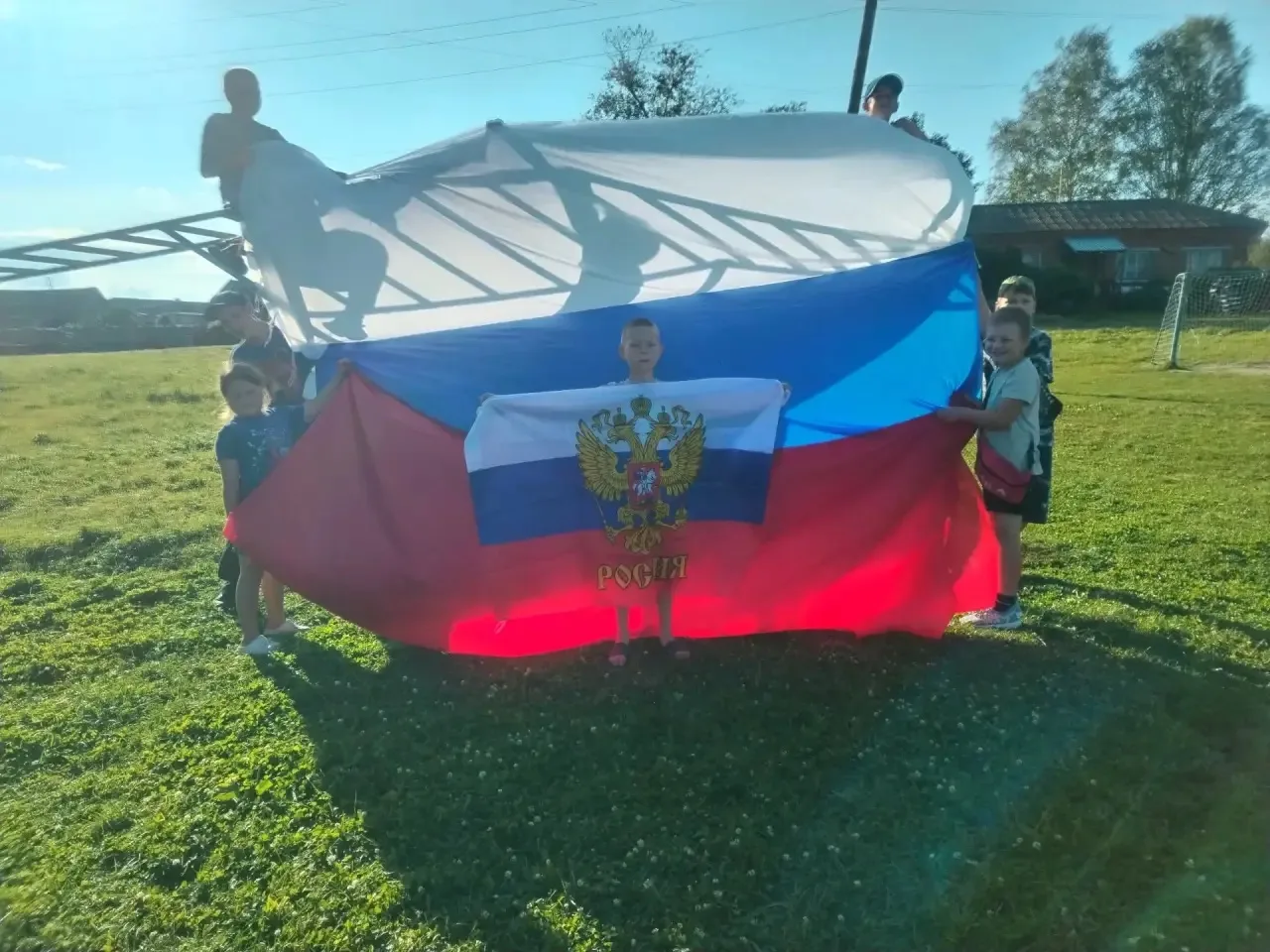 🔥 «Мой флаг — российский стяг»: праздник глазами детей! 🔥