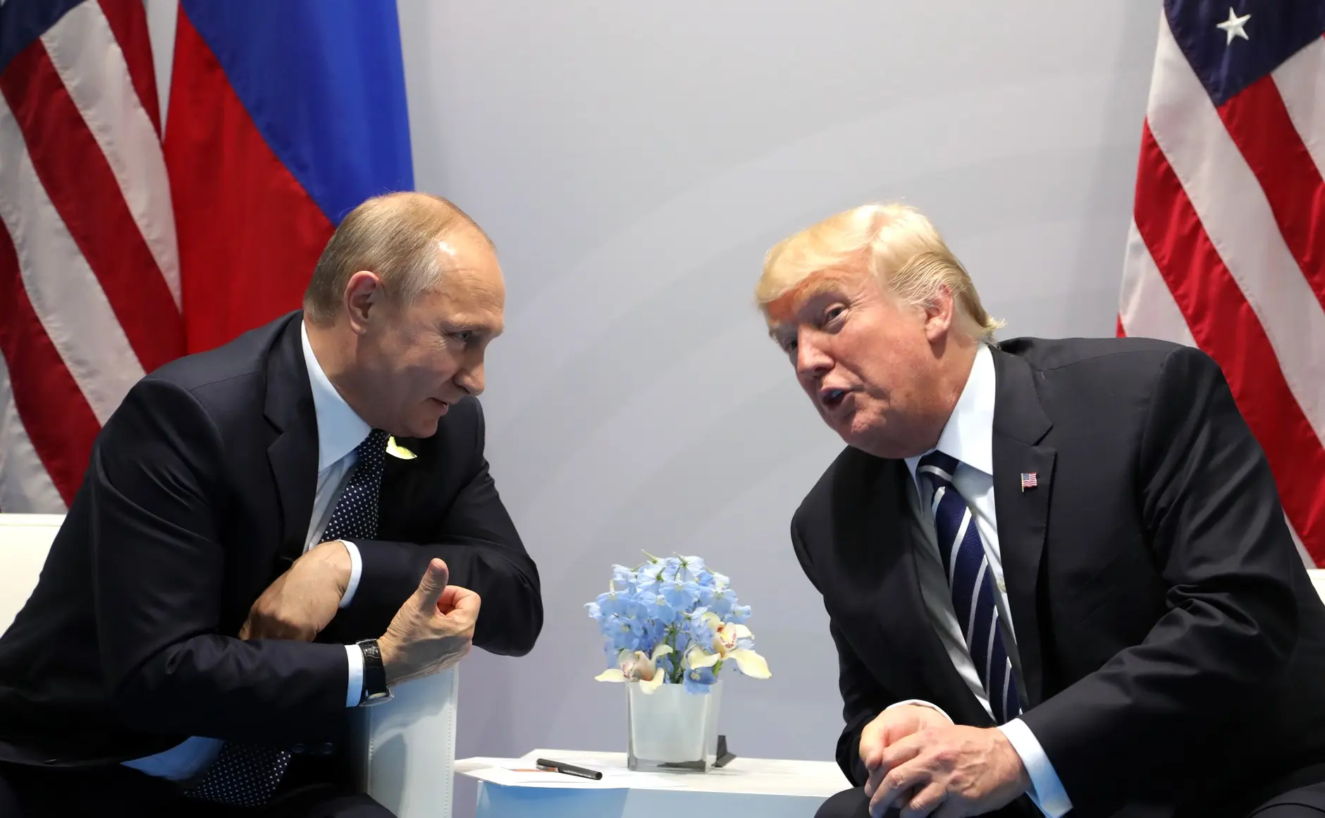 🇷🇺🇺🇸 Путин поздравил Трампа с 80-летием. Главное из их разговора

14 июня Владимир Путин поздрав