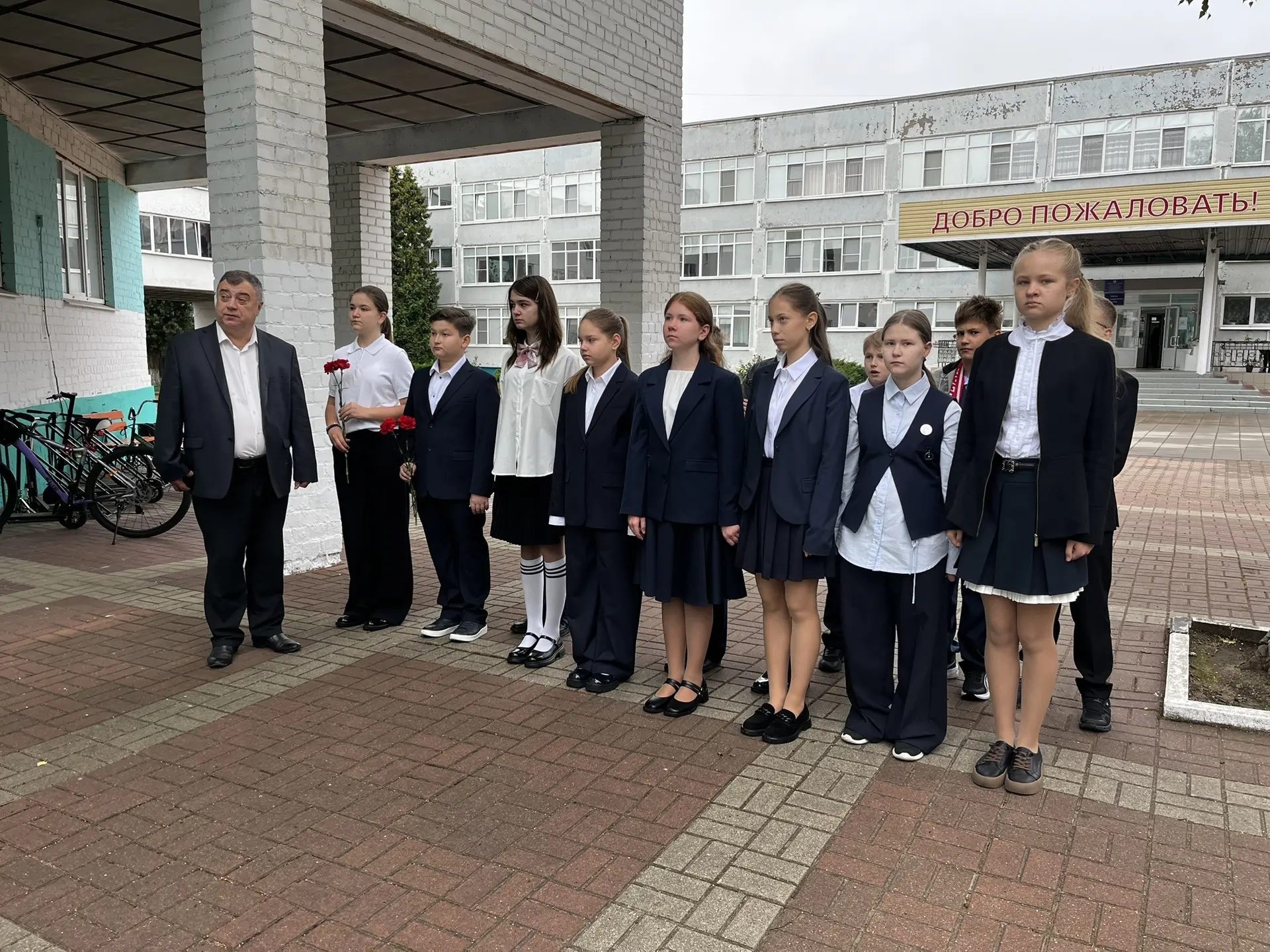 Сегодня состоялось возложение цветов к мемориальной доске Никиты Богачёва. Мы пришли, ч...