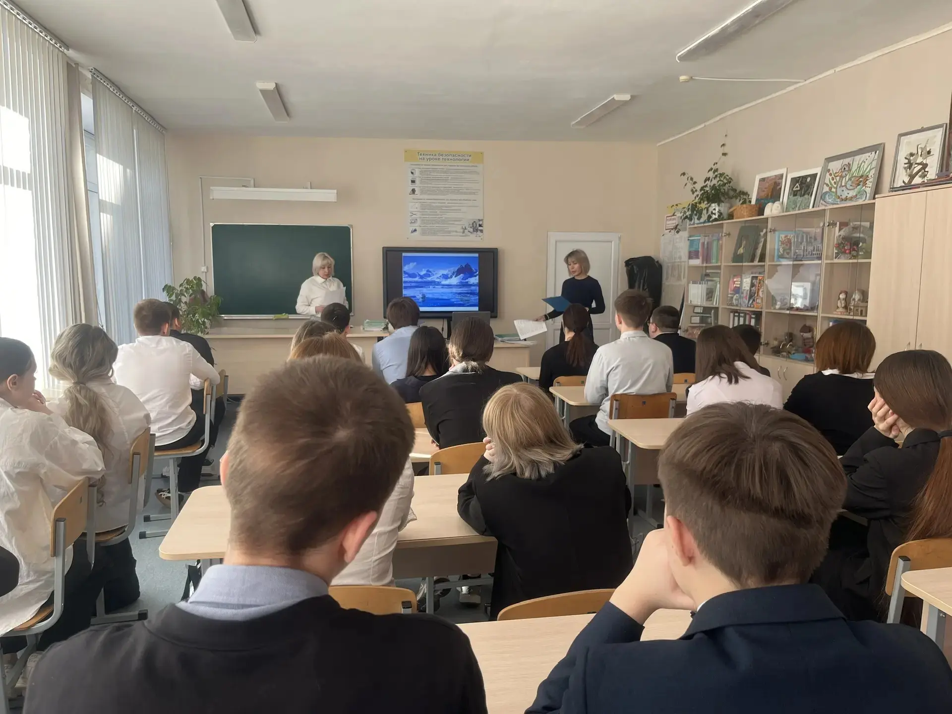 🌏 Каждый год 22 апреля мы отмечаем Всемирный день Земли - праздник, который напоминает нам о хрупкос