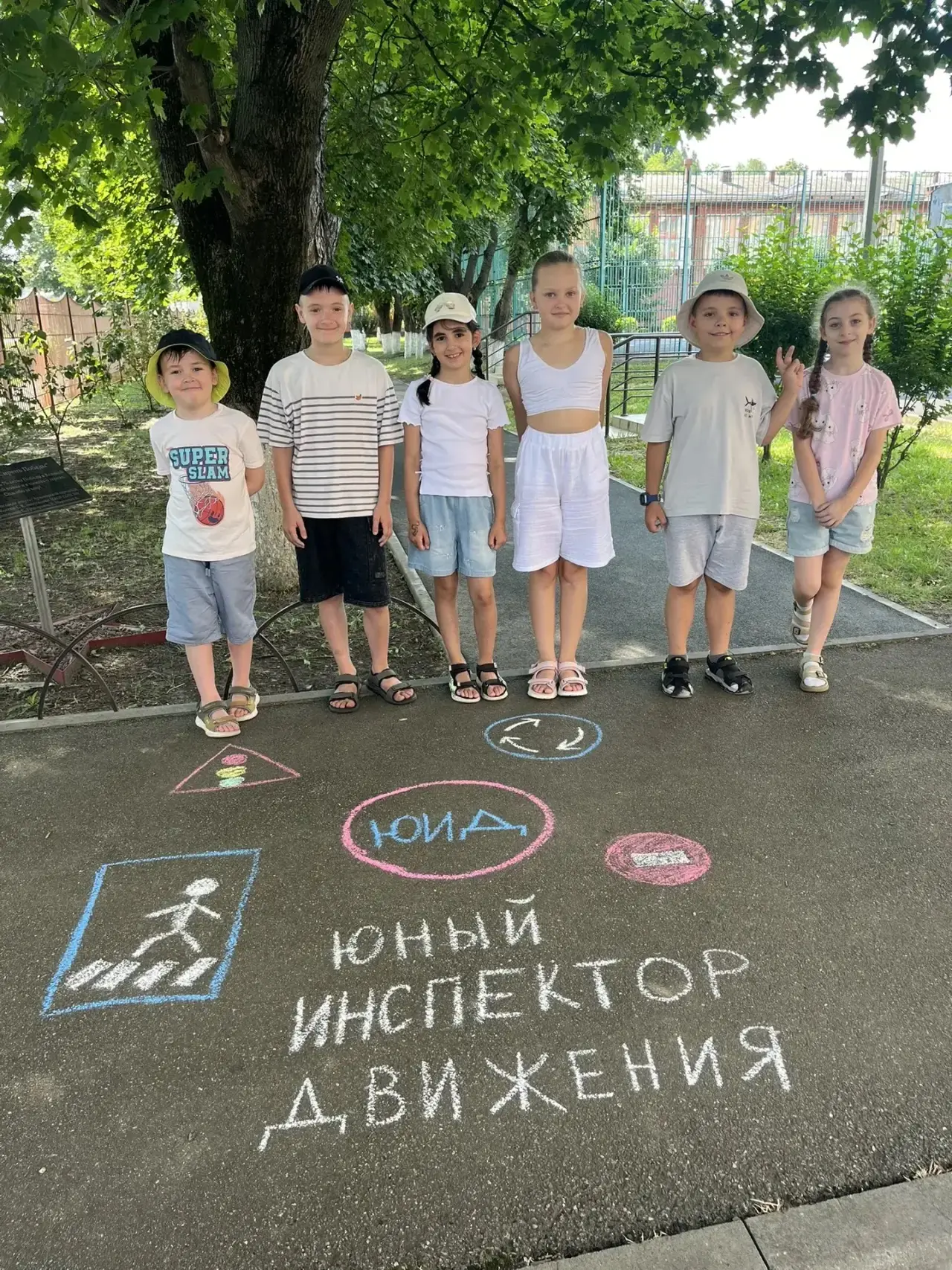 🌞🚦 Лето с пользой: открылась площадка «Юный инспектор движения»!

📌 Лето в самом разгаре, но безо