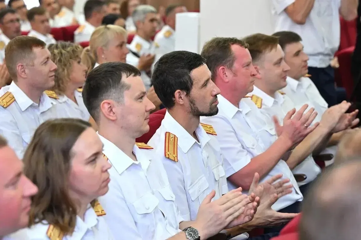 В следственном управлении состоялось торжественное мероприятие, посвященное Дню сотрудника органов с