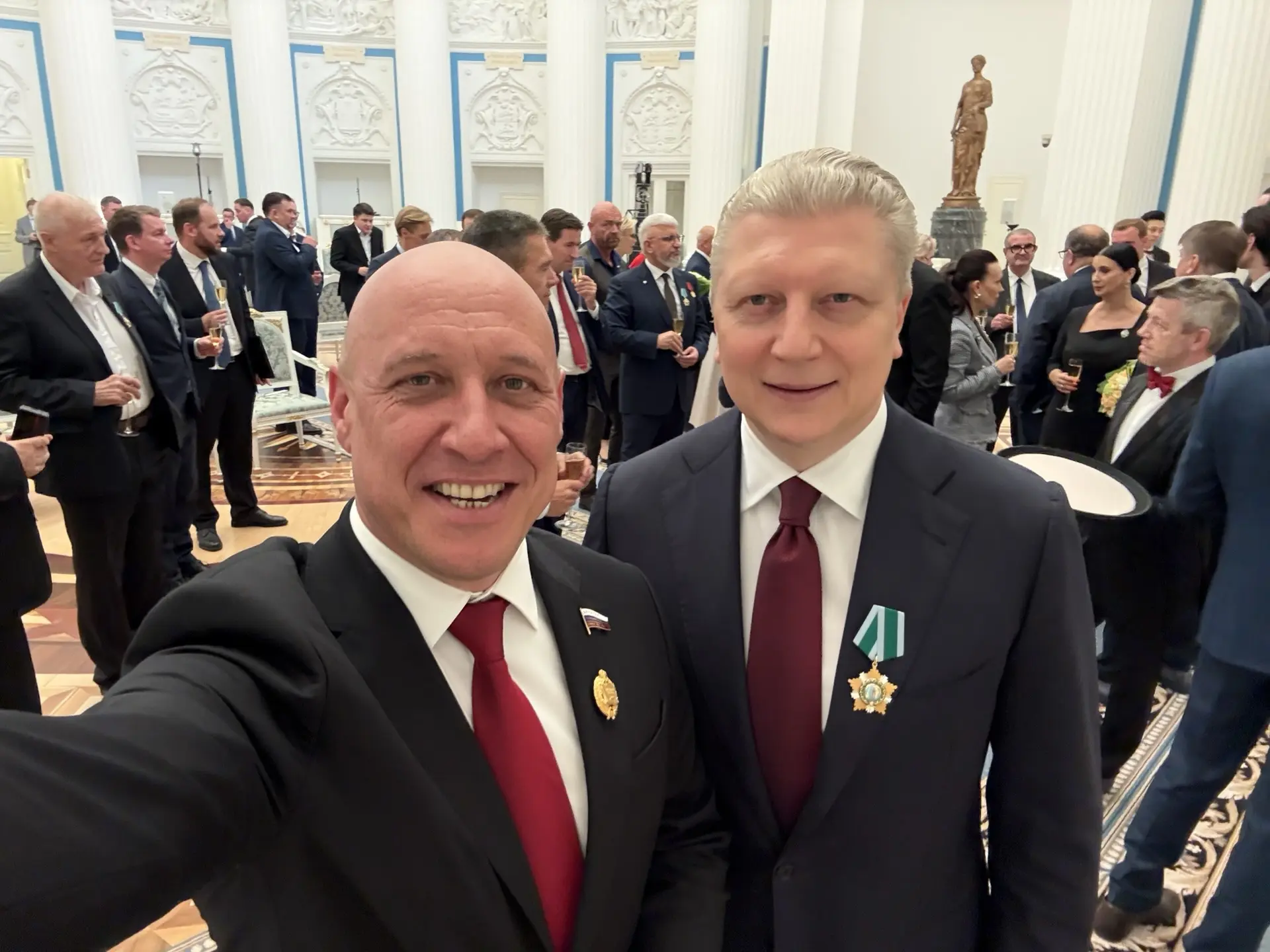20 мая в Екатерининском зале Кремля состоялась церемония награждения государственными наградами. 

П
