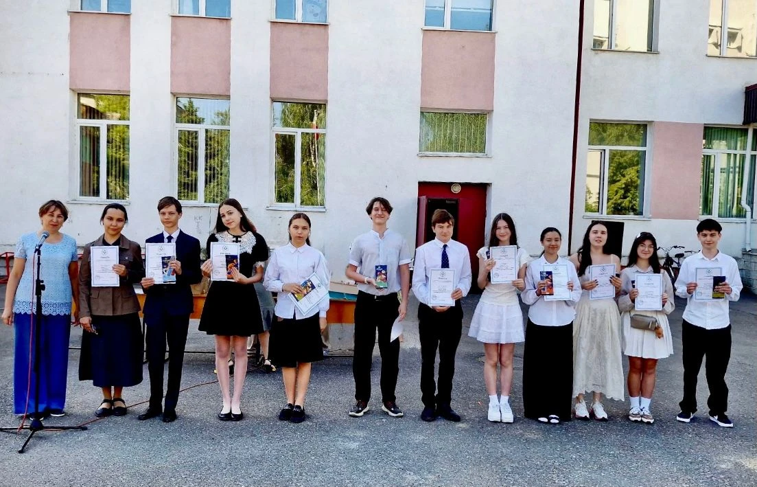 🎉 Итоги года: лицей гордится своими учениками!