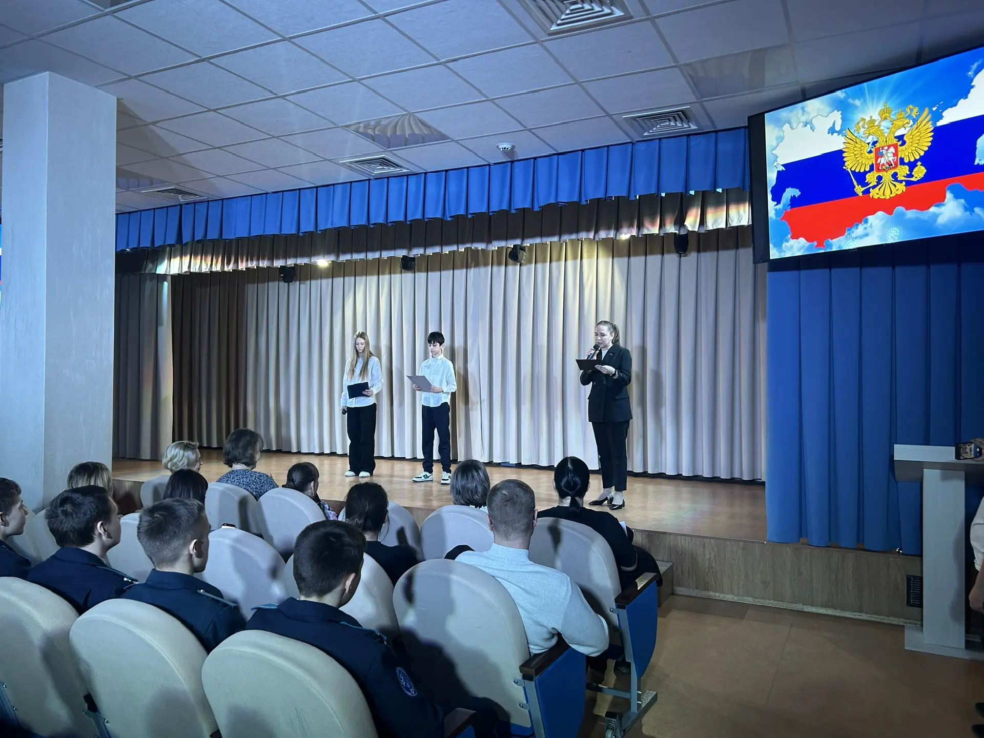 🎉 Торжественное награждение кадетов нашей школы!   Недавно в нашей школе прошло значимое и волнующее
