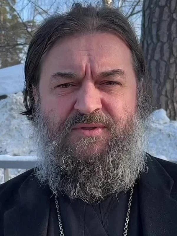 Танцы, пьянки, гулянки, вихляющиеся девки – это и есть та атмосфера, в которой и отсекл...