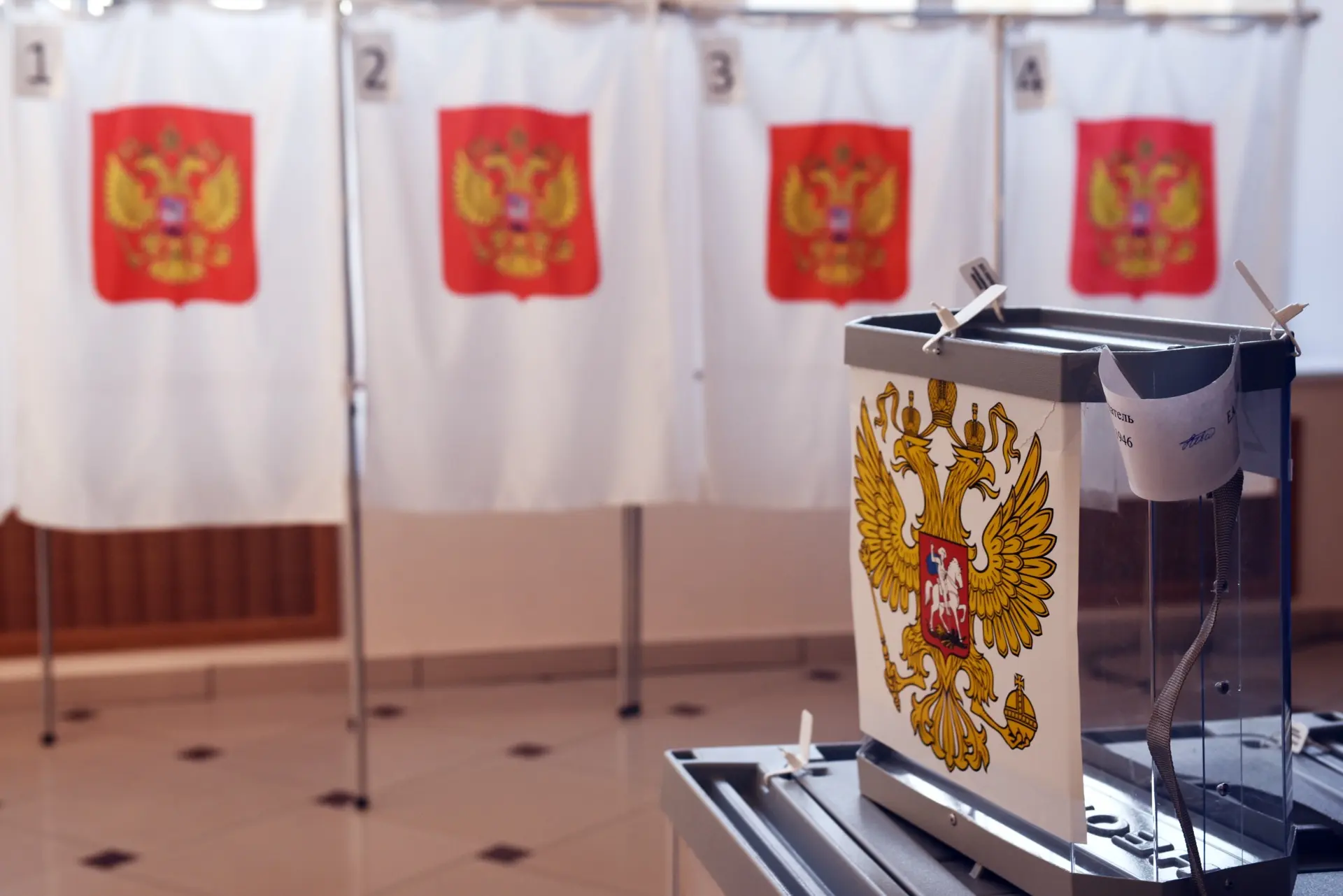 С Днём избирательных комиссий в Чувашской Республике поздравляю всех профессионалов этой сферы, всех