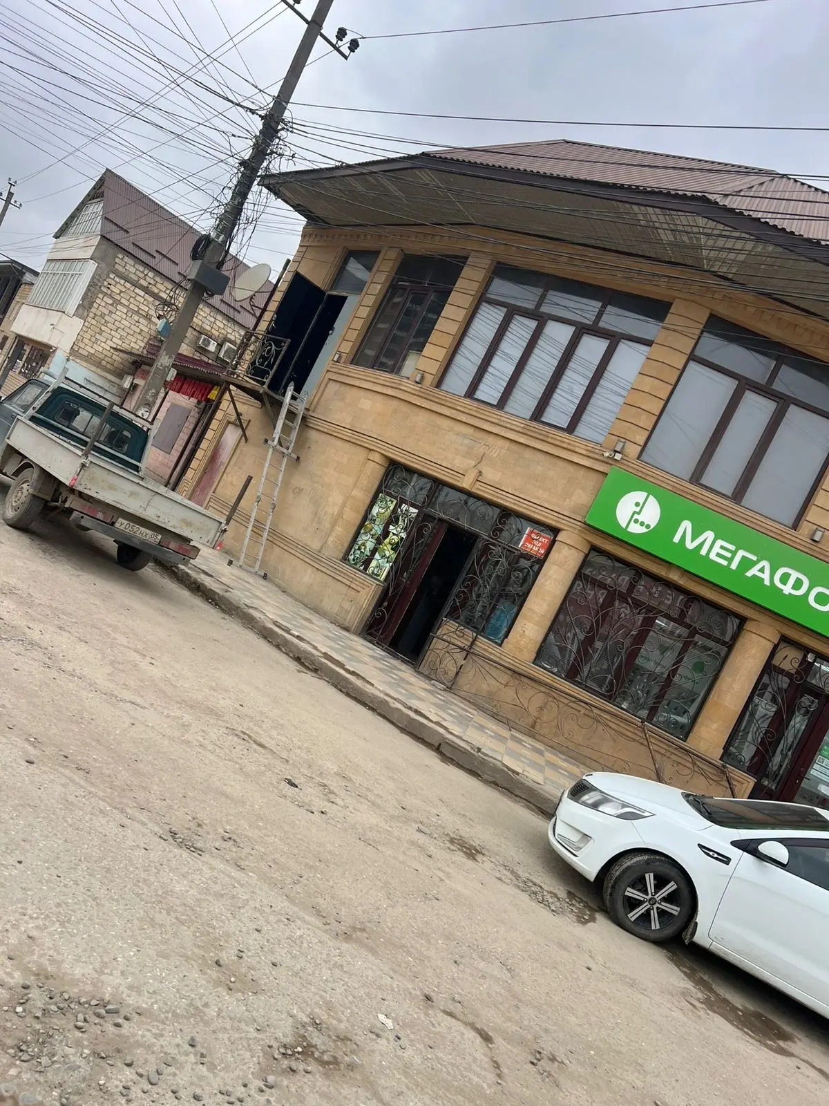 В городе Дагестанские Огни по поручению мэра Замира Гаджимурадова демонтирована лестниц...
