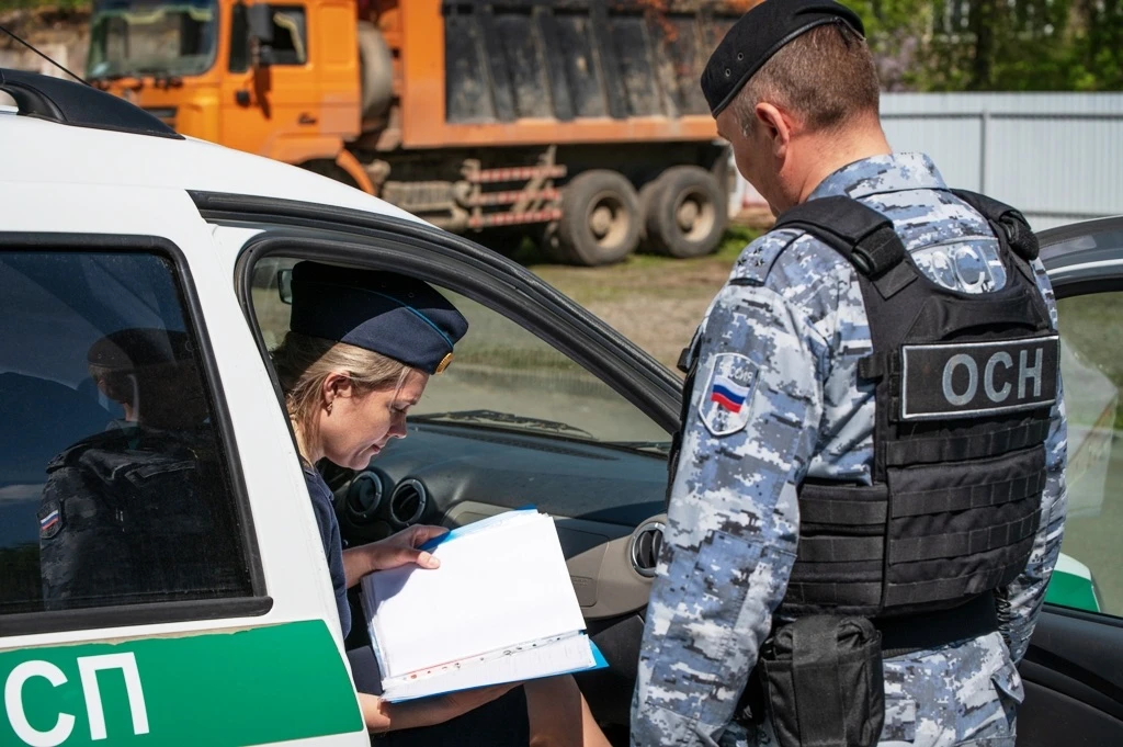 🚨 ❗️Рейд по должникам в Копейске продолжается.  Всего за неделю приставы: ✔️ Составили около 20 прот