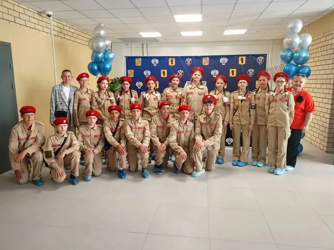 Сегодня ученики 6 кадетского  класса Образовательного комплекса "Успех" (Центр образова...