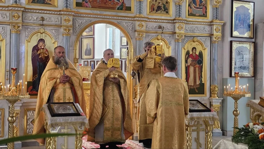 В храме Скадовска провели службу в честь Крещения Руси

Праздничная Божественная Литургия, посвященн