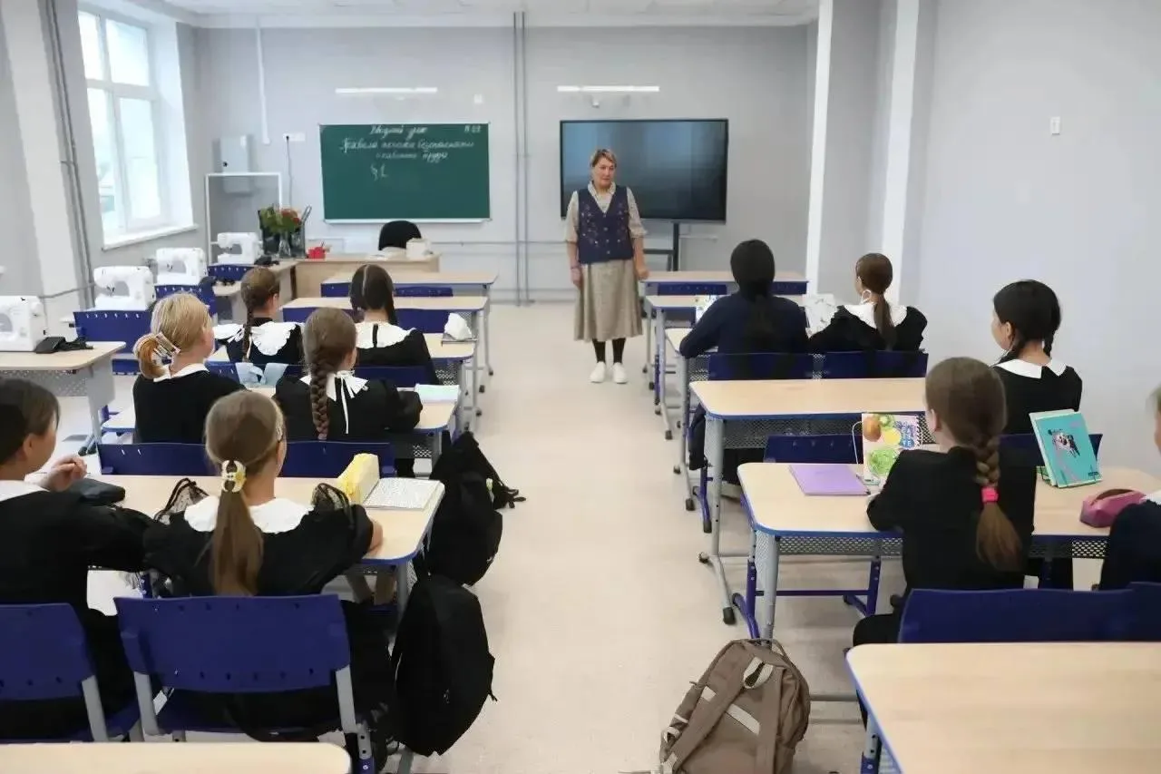 🍎 Учителям Забайкалья: новые школы и премия для педагогов