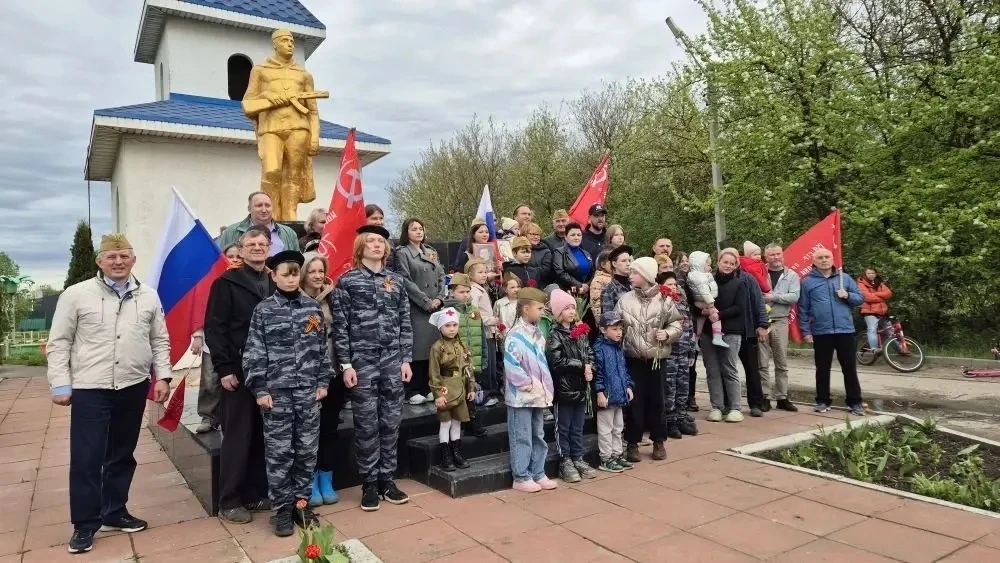 🎖️Памятные митинги в деревнях микрорайона Стрелковский  В деревнях микрорайона Стрелковский прошли т