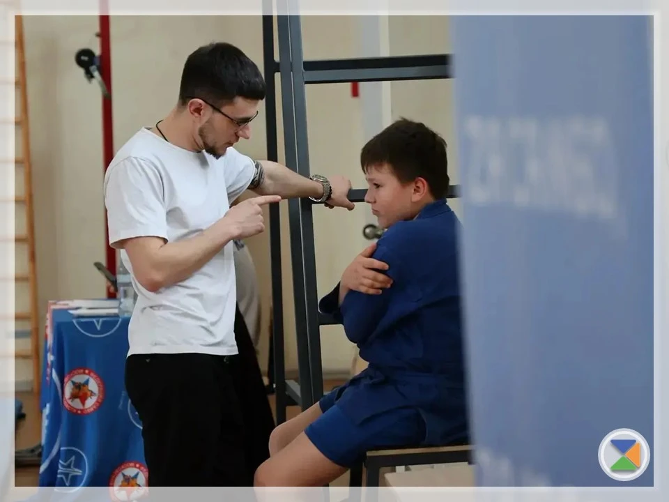 🤼 ОТКРЫТЫЙ ТУРНИР ПО САМБО 🤼  В муниципальном округе Чехов состоялся открытый турнир по самбо. Ребят