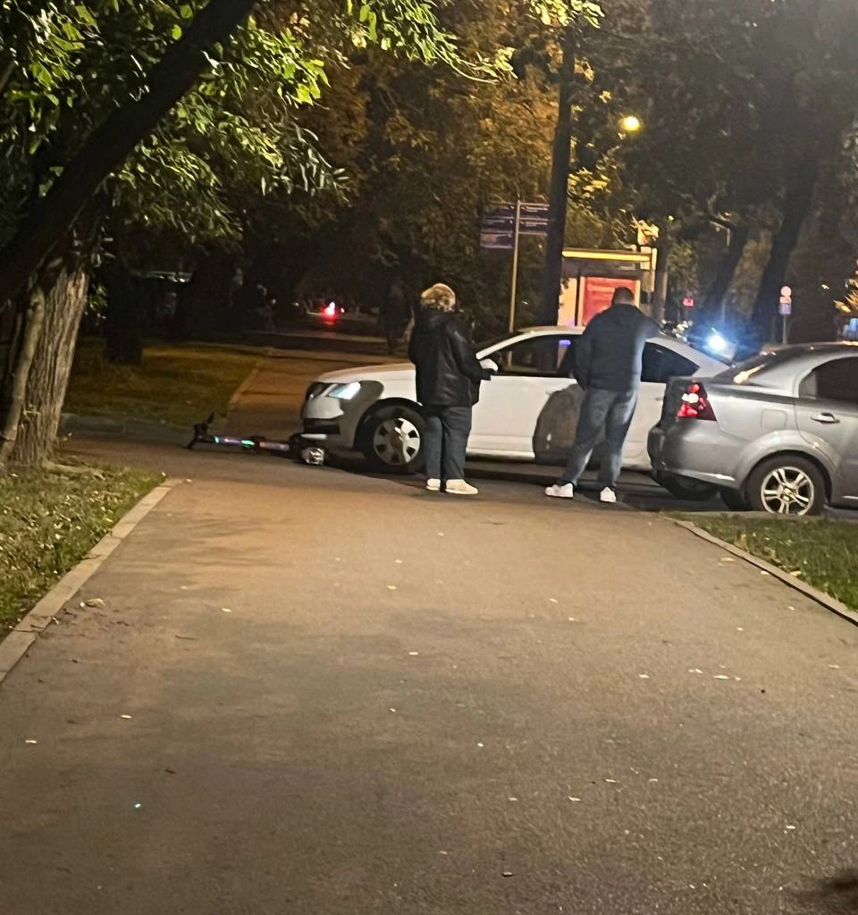 🛴 В Братеево сбили человека на электросамокате.