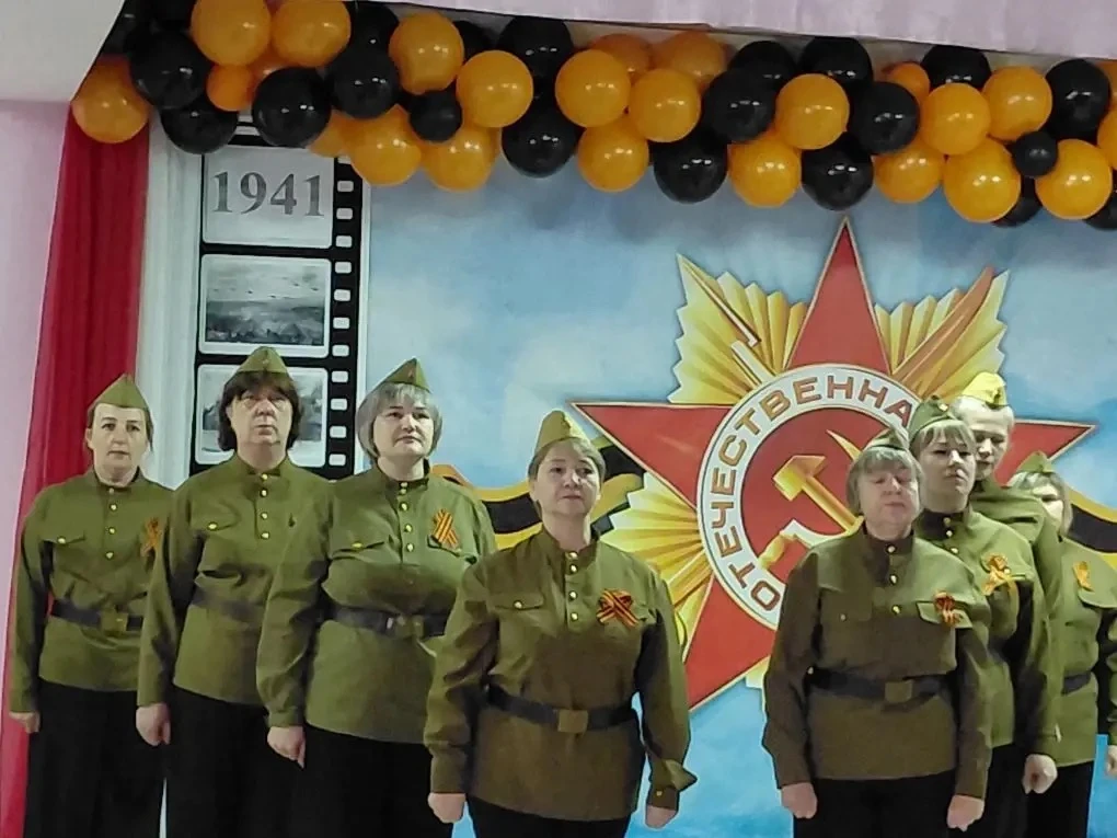 Выступление нашего коллектива на Районном фестивале военной песни «Великая Победа-общая...