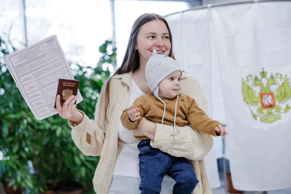 🗳 Время делать выбор: как проходит голосование за кандидатов в Госдуму от Челябинской ...