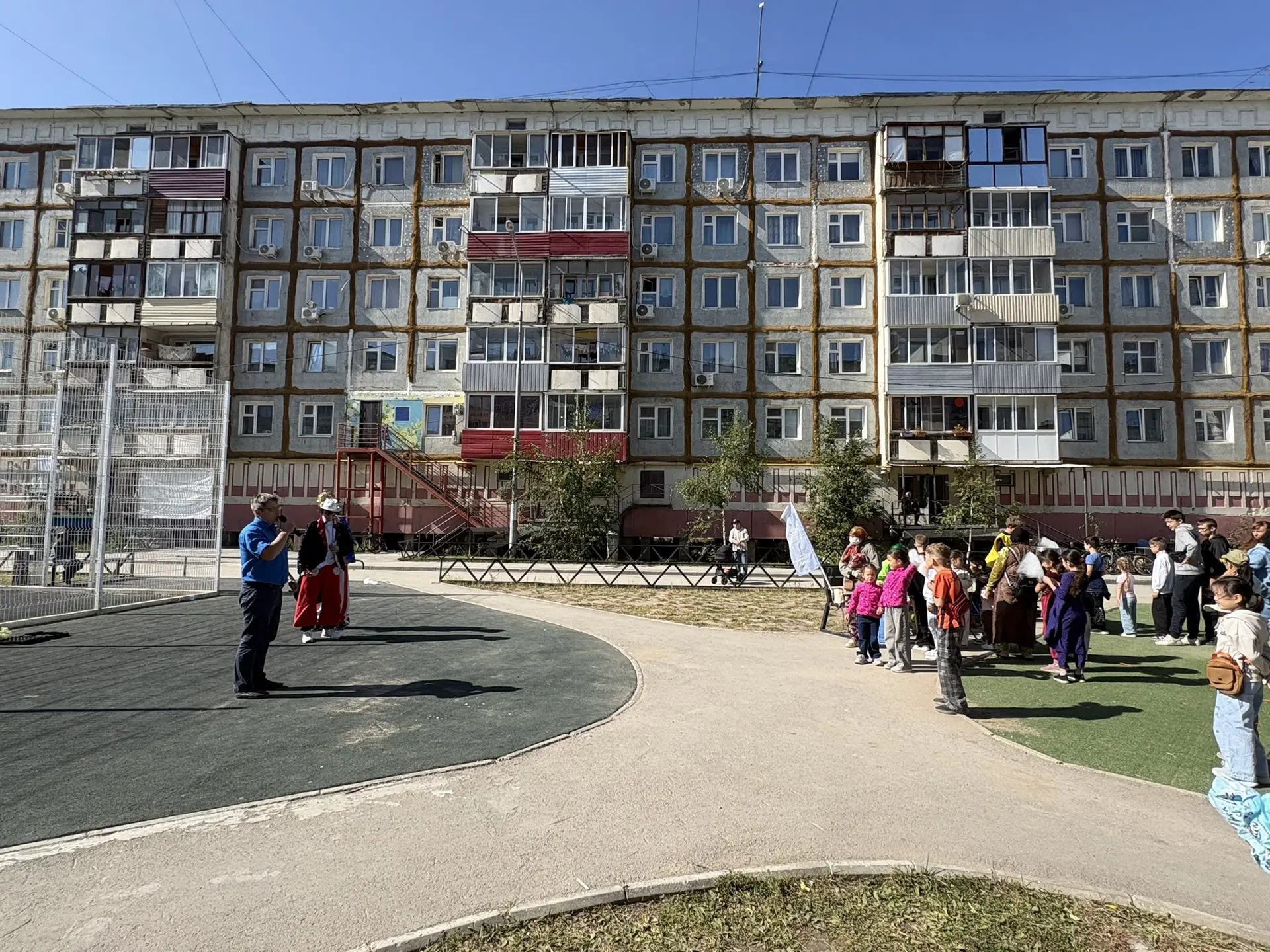 Веселый дворовой праздник в Гагаринском!
