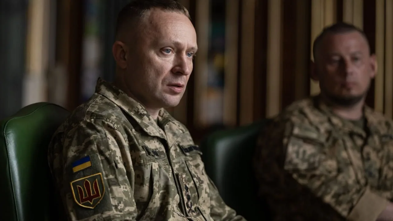 Украина пытается создать иллюзию контроля на фронте, несмотря на опасения командования 🤔