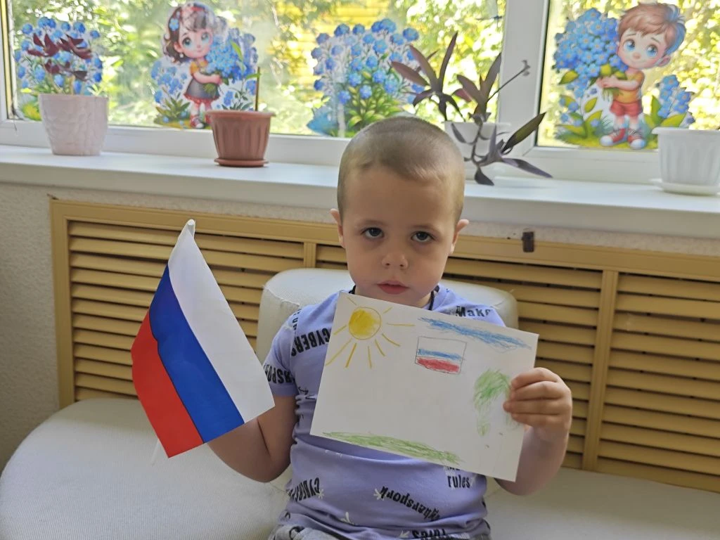 Насыщенно прошёл наш день в разновозрастной группе «Юные казачата»! Тема дня — «Наша Ро...