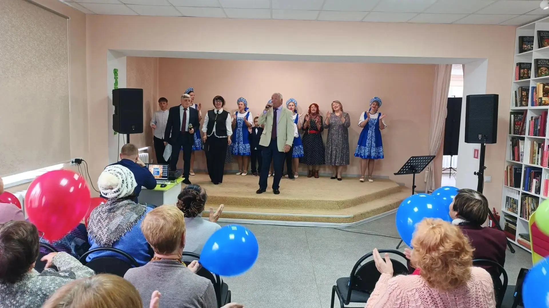Не впускайте в сердце старость — будьте молоды всегда!» 💛