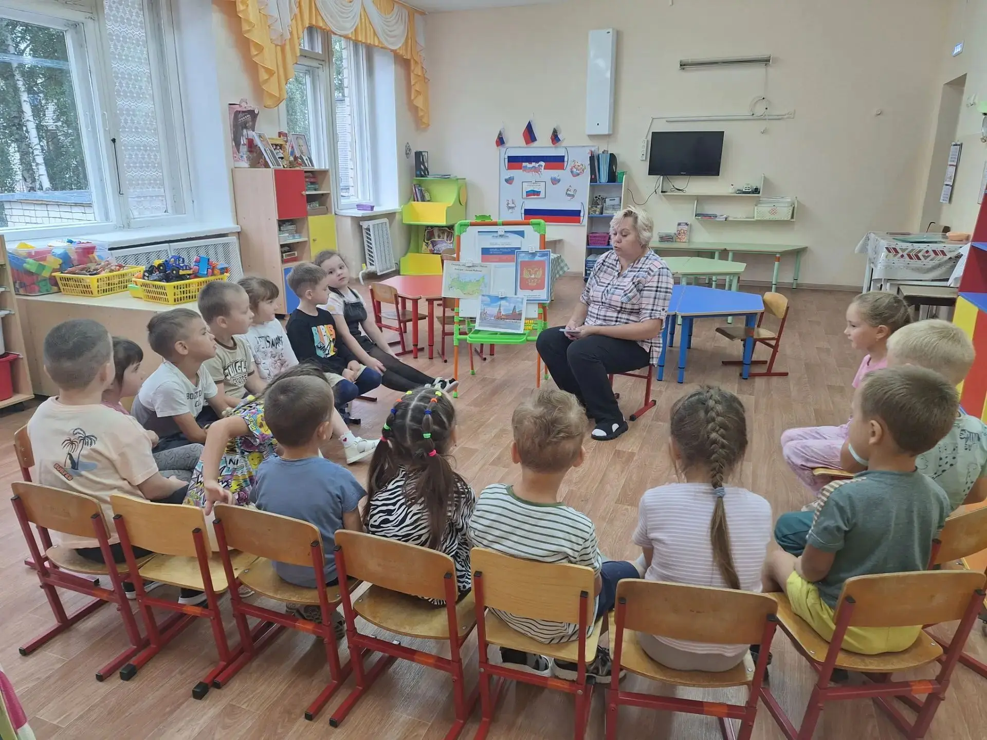 Есть символы державности страны