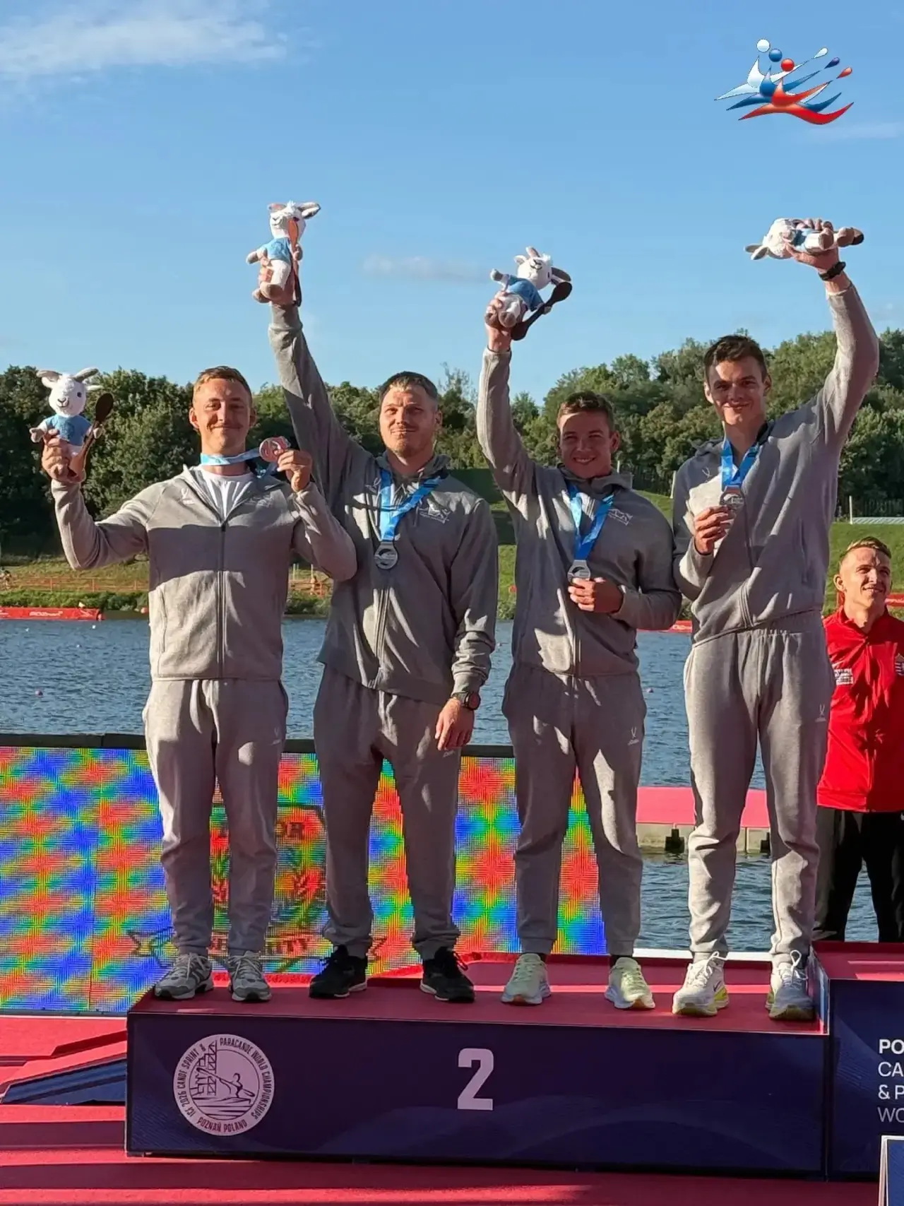 Алексей Коровашков из Алтайского края завоевал серебро чемпионата мира в каноэ-четверке 💪