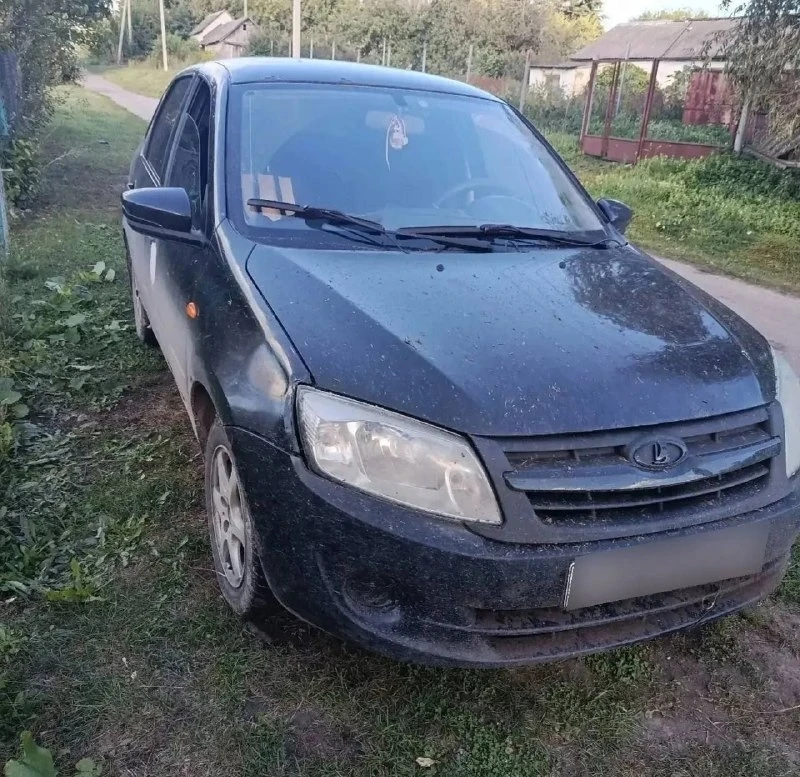 Молодой парень угнал машину сожительницы и попал в ДТП 🚗