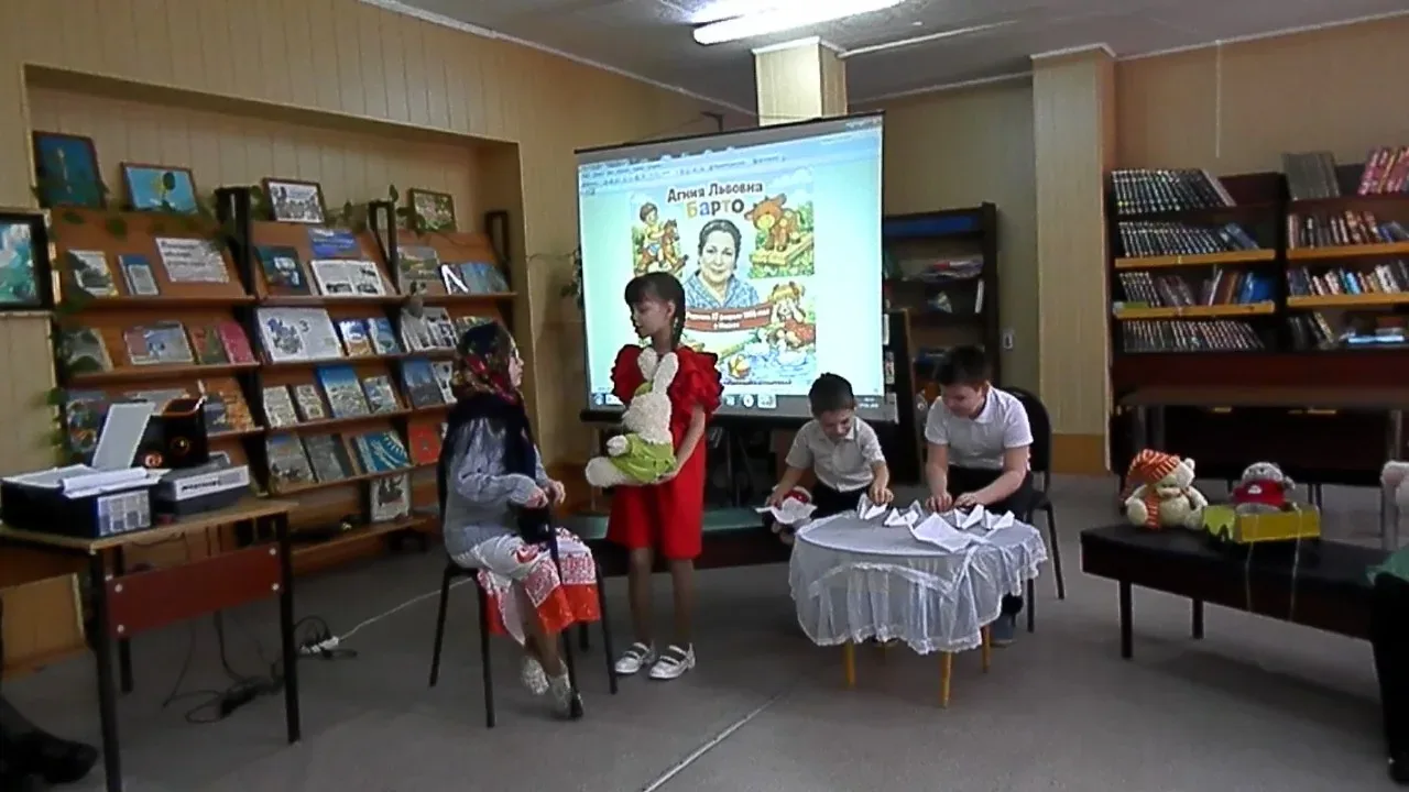 Сегодня в Детской модельной библиотеке прошел утренник для детей детского сада N1, приуроченный к 12