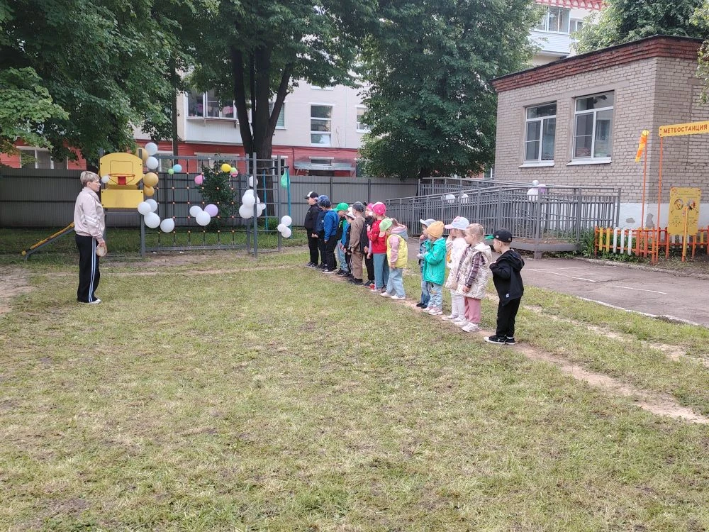 Зарядка под открытым небом: бодрость, польза и летнее настроение!