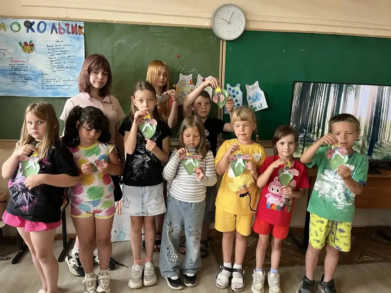 Сегодня в пришкольном лагере "Колокольчик 🔔 " прошел день подвижных игр и затей. Утро в лагере нача