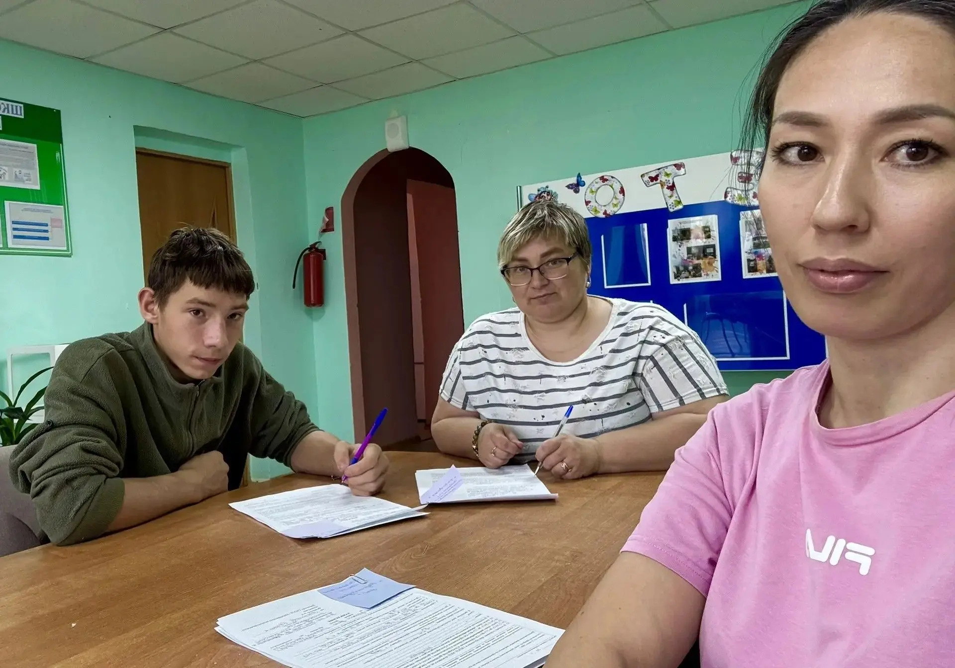 Прошла встреча педагогов-психологов с выпускником Центра с целью оказания помощи в выборе будущей пр