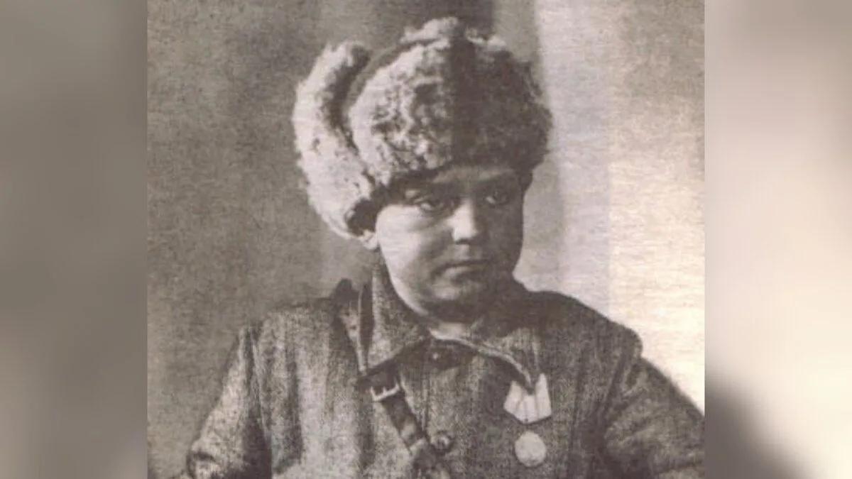 🎗Сегодня отмечается 100-летие со дня рождения Героя Советского Союза Лёни Голикова.
🎖Леонид Алекса