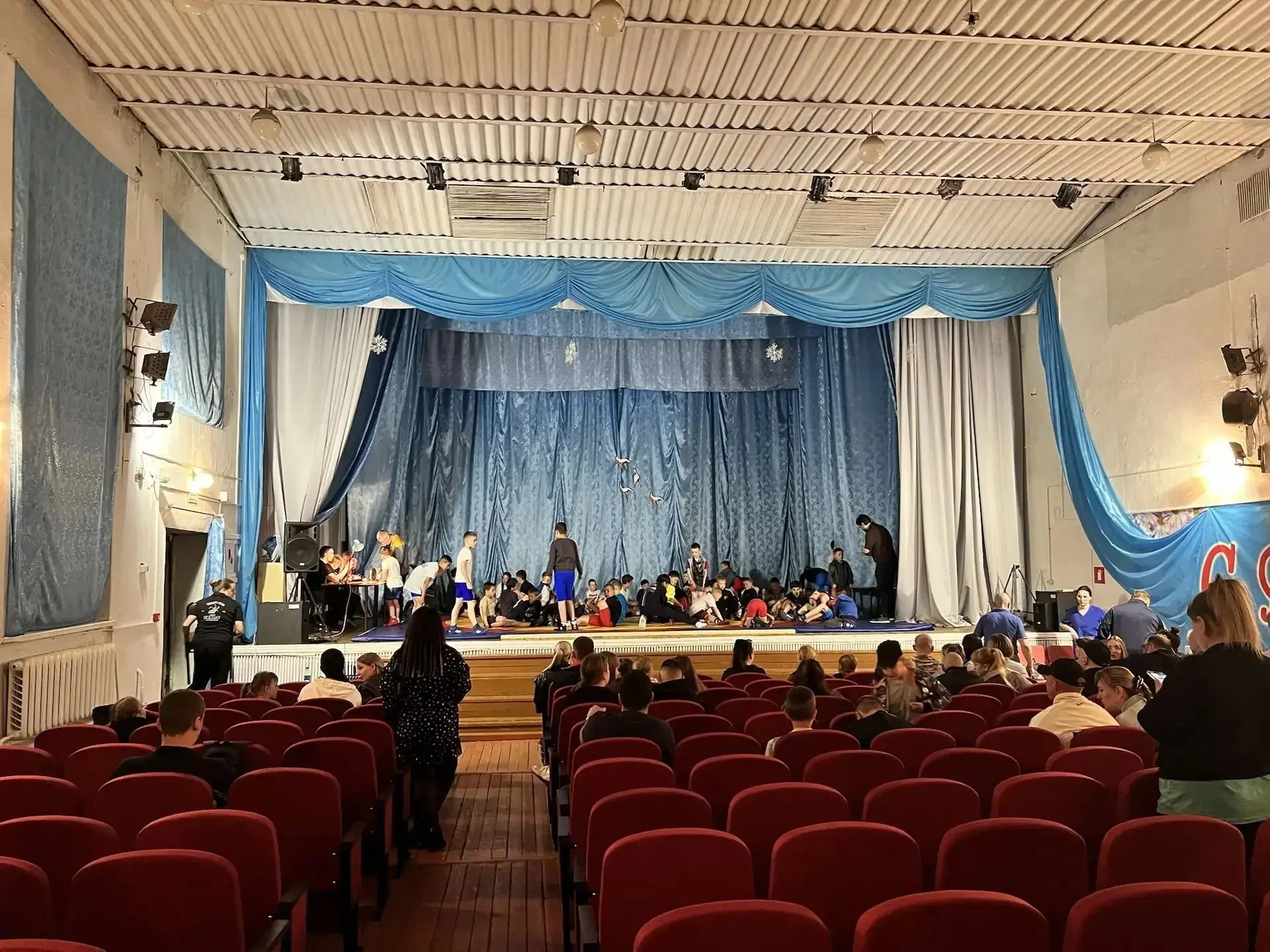 23 мая  впервые в с. Найфельд прошло первенство по вольной борьбе на призы главы администрации Найфе