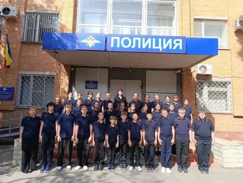 👮 ‍♂️ Волгодонские полицейские провели экскурсию для школьников