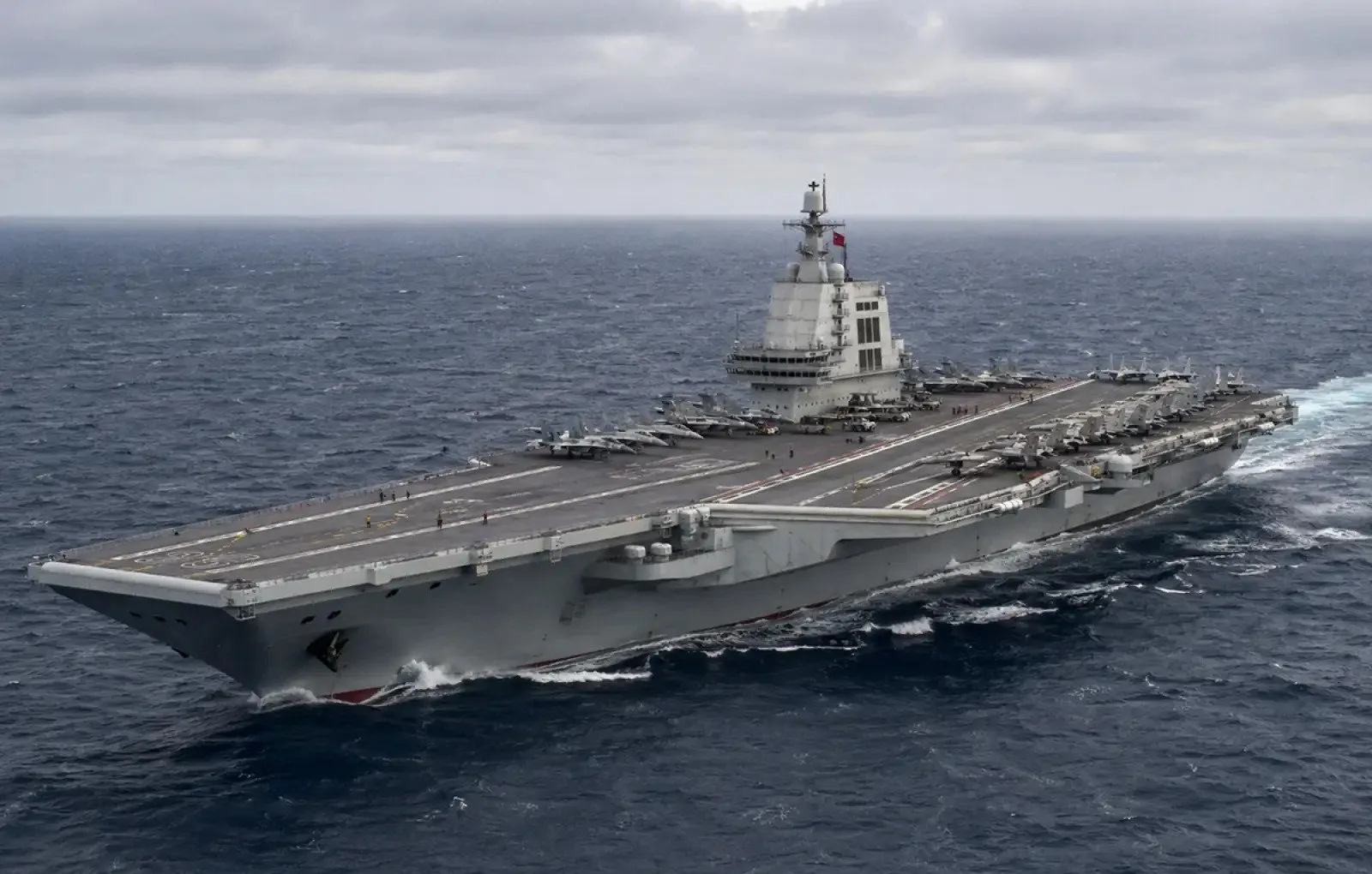 США отправили третью ударную авианосную группу во главе с авианосцем «Теодор Рузвельт» ...