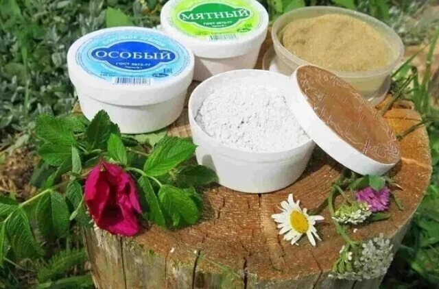 ЗУБНОЙ ПОРОШОК ДЛЯ ДОМАШНИХ ЦВЕТОВ...
Часто бывает, что комнатные растения стоят с поникшими листочк