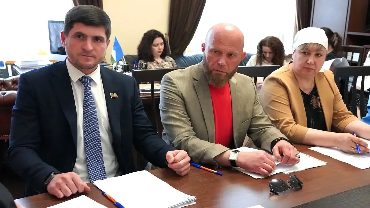 📌 Принял участие в заседании Комитета Народного Собрания КЧР по аграрной политике под ...