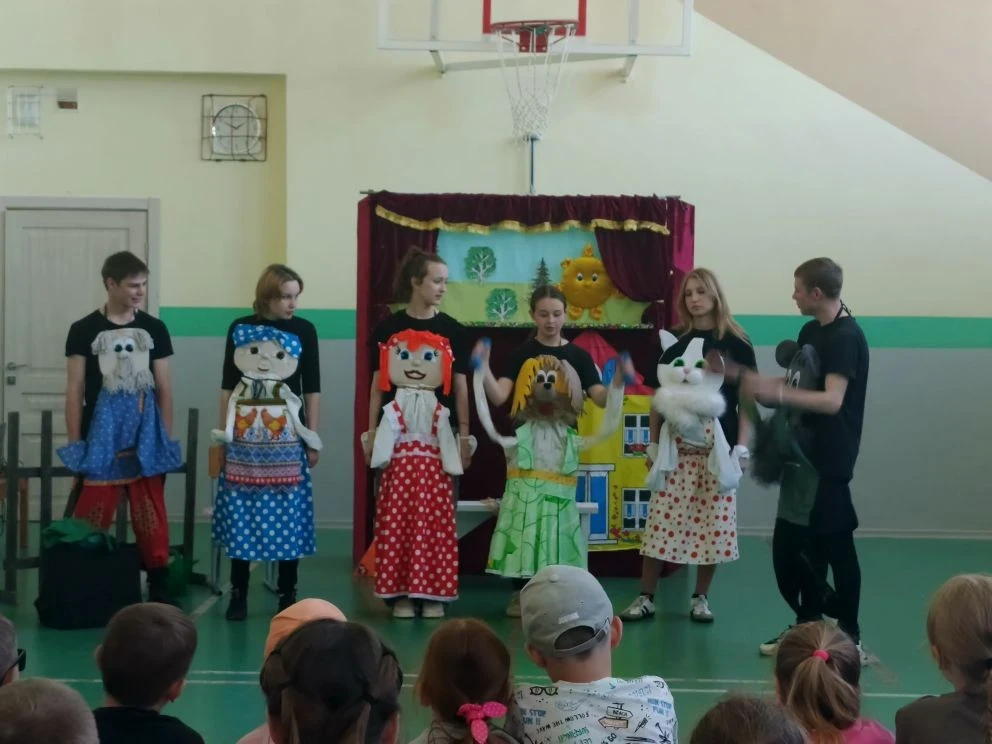 🎉 Студенческий кукольный театр «Петрушка» продолжает гастроли! 🎉

Недавно наши талантливые актёры 
