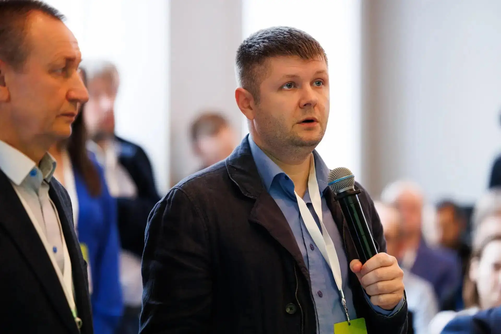 В ленте каналов одно и то же: «бесплатный доступ», «отбить убытки», «смотреть видео». Р...