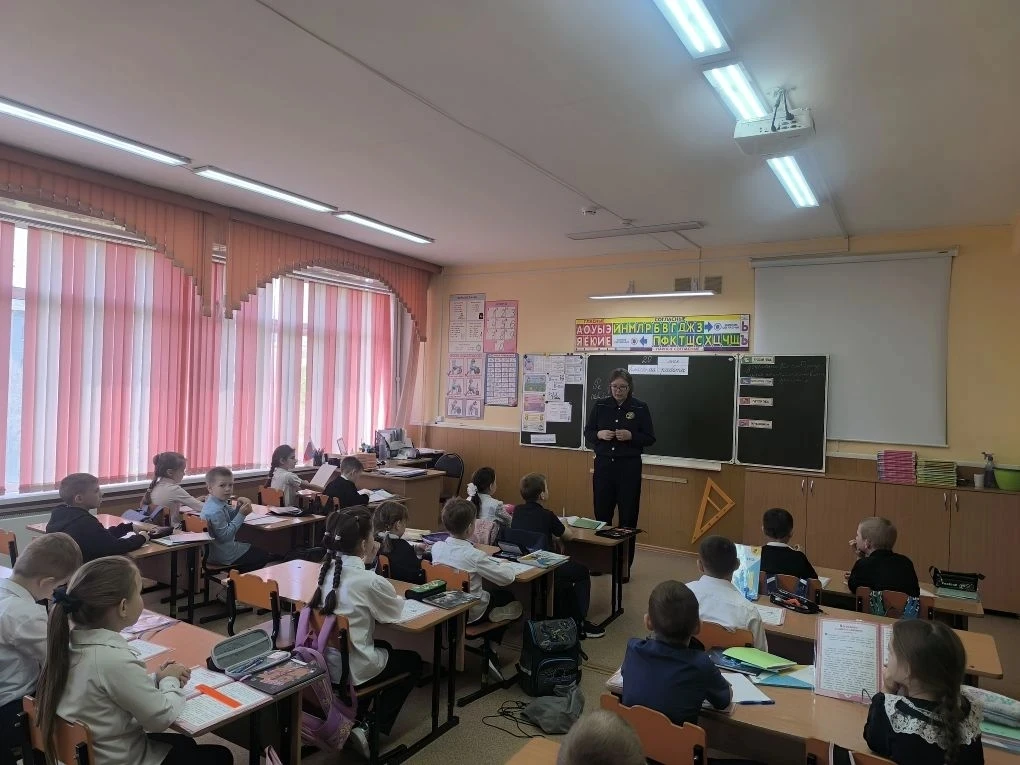 В нашей школе специалистами РЦППМС прошло познавательное занятие в начальной школе на тему: "Лето - 