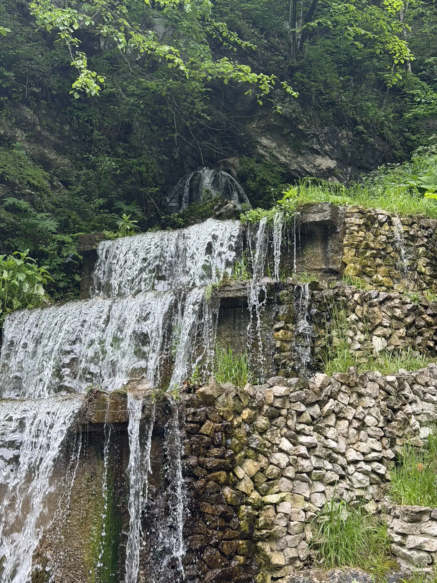 Прошлым летом увидела картинки Даргавского ущелья в Северной Осетии и безумно захотела ...