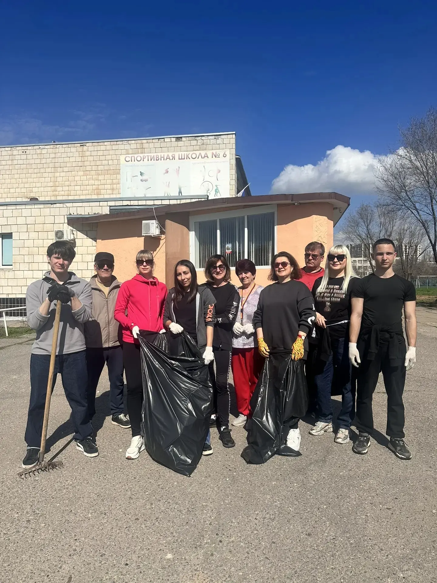 04.04.2026 года сотрудники МБУ ДО СШ №6 провели субботник на территории нашей спортивно...
