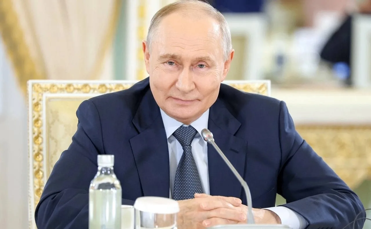 Сегодня свой 74-й день рождения отмечает Президент Российской Федерации Владимир Владим...