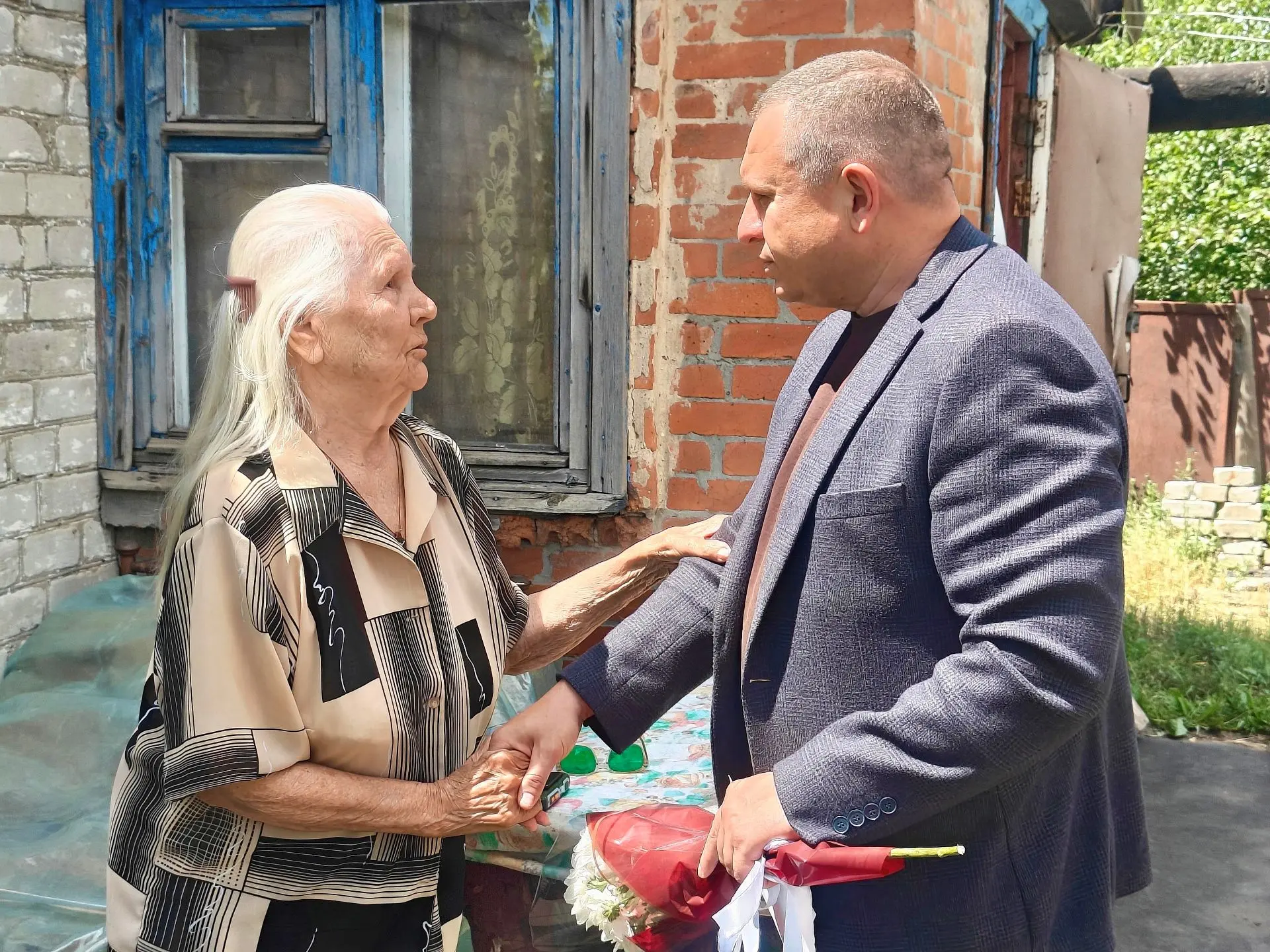 17 июня исполнилось 95 лет жительнице округа – Евдокии Ерофеевой.

Поздравил юбиляра, пожелав крепко