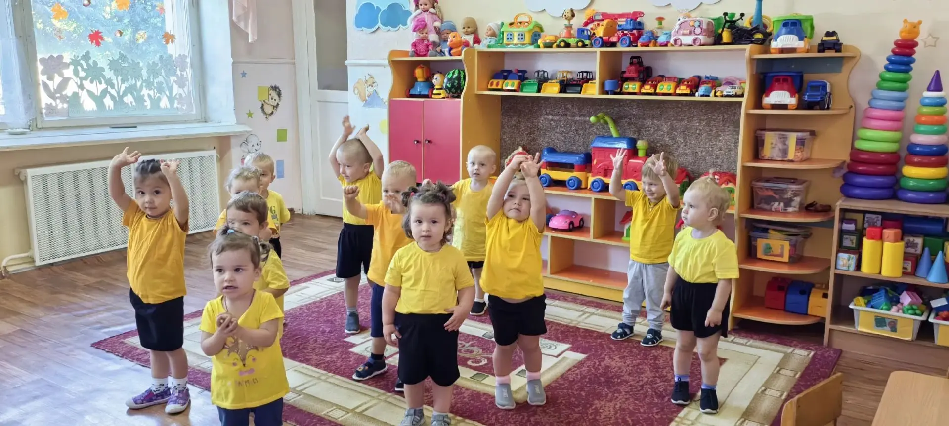 👧👦Вот какие малыши, до чего же хороши! Дружно, весело, играя адаптацию прошли!🥎