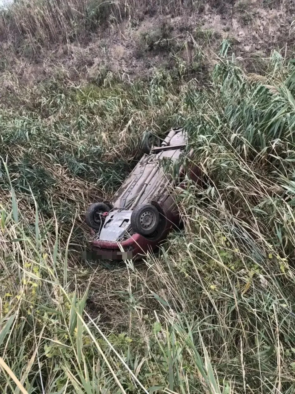😳На Ставрополье автоледи с 3-месячным стажем опрокинулась на авто: трое госпитализированы