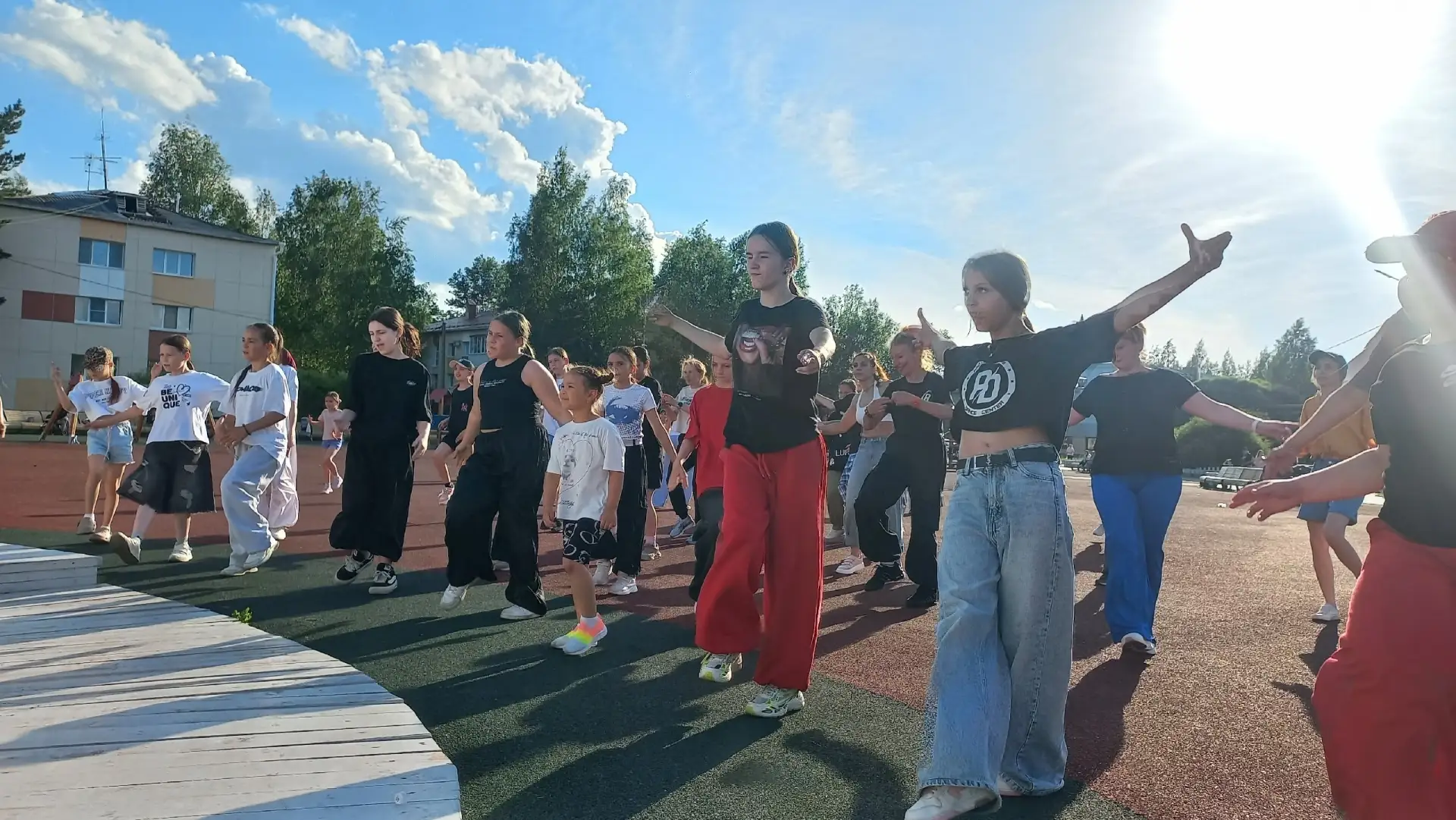 В Урае сегодня стартовал сезон уличных танцев 🔥💃

Источник:
Администрация Урая