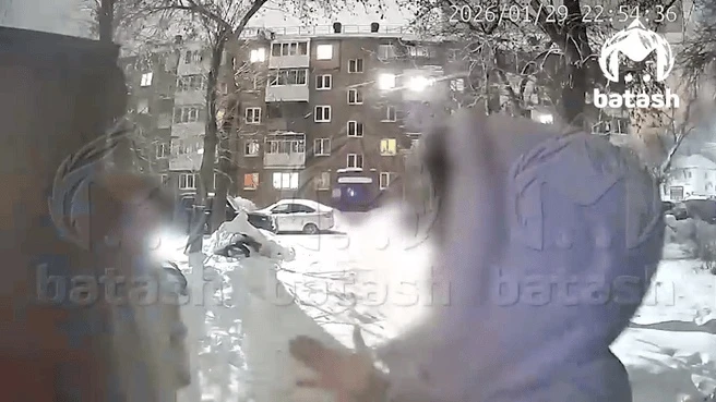 В Уфе две девушки избили пенсионерку за то, что она резко открыла дверь