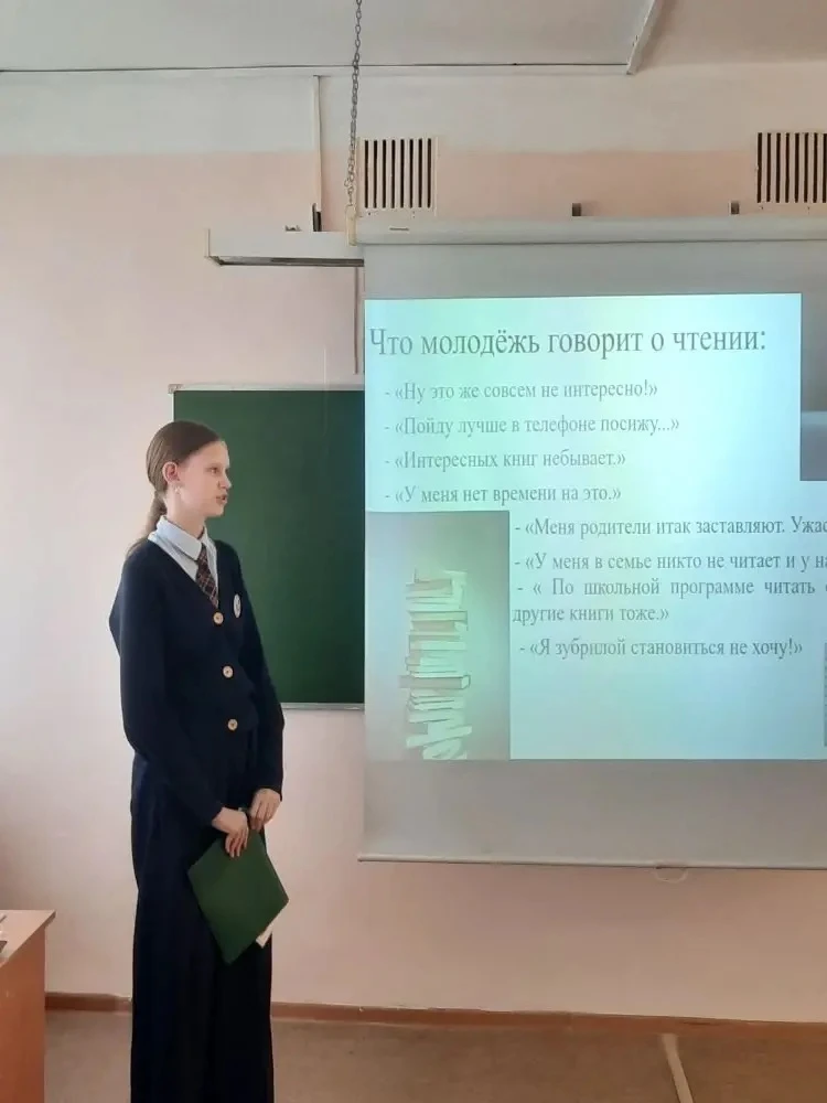 🗒️  7Г — защищаем проекты!  ✨ 14 и 18 мая в 7 гуманитарном классе состоялась защита проектно-исследо
